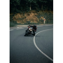 Jak wybrać ochraniacze motocyklowe na kolana: Przewodnik dla miłośników dwóch kółek