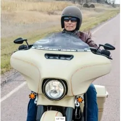 Szyba motocyklowa, Flare 6.5" przyciemniana Harley-Davidson Touring FLH, 2014 - na motocyklu.