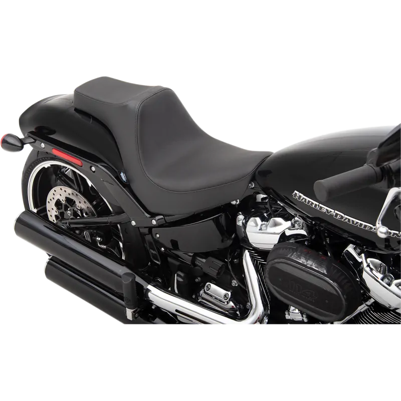 Gładkie siedzenie Predator III Harley Softail FXBR/S Breakout M8 2018- / PE 08021266